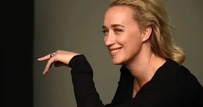 Decolleté Eva Jinek zorgt voor veel afleiding bij kijkers