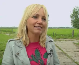 Ondanks commotie gaat Yvon Jaspers door met tv-programma ‘Onze Boerderij’