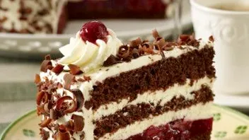 Diese Variation der Schwarzwälder Kirschtorte solltest du probiert haben! Mhhh.