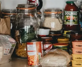 Pas suffisamment d’espace de stockage dans votre cuisine ? C’est du passé grâce à ces astuces pratiques