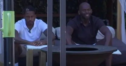EJVJL: Marciano en Isaac hebben een gesprek over Zoë