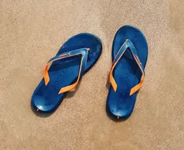 Zomer hack: zo voorkom je dat je uitglijdt op slippers