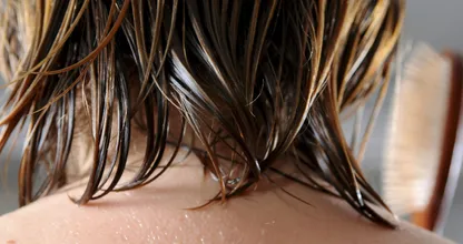 Do you ever go to bed with wet hair? This is why should NEVER do so!