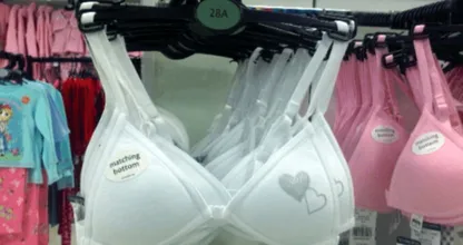 Kijk wat de HEMA en de Bijenkorf met kinderbeha's hebben gedaan.. Ouders, wat vinden jullie hier van?