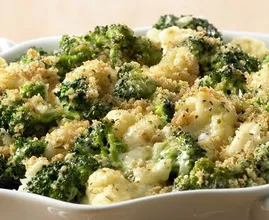 Hmmm.. Uns läuft das Wasser im Mund zusammen: Blumenkohl- und Brokkoli Gratin!