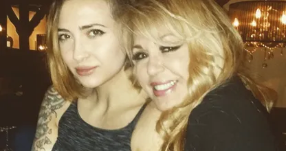 Patricia Paay leek vroeger sprekend op haar dochter Christina! Moet je deze foto eens zien!