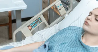 3 Weeks After Giving Birth To Twins, Mom Felt Sick - When Doctor Sees Ultrasound He Says: "I'm Sorry"
