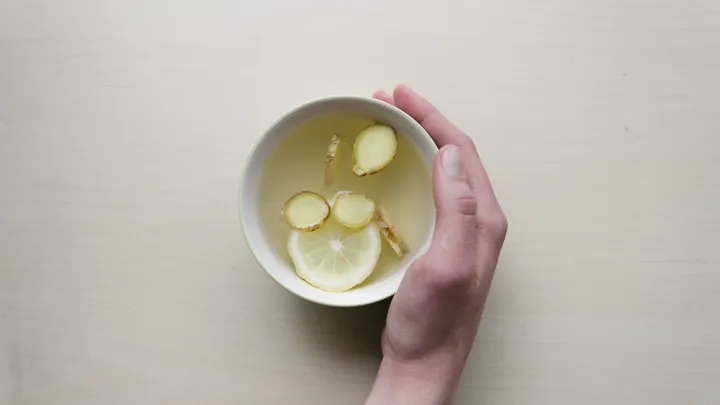 C’est pourquoi boire du thé au gingembre est parfait pour débuter votre journée