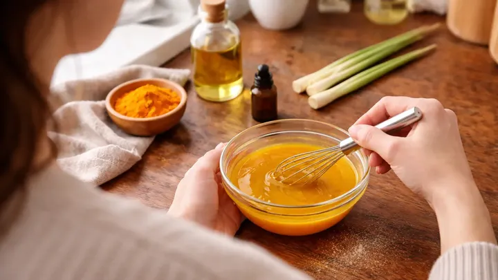 6 oli antidolorifici fai da te da preparare in casa