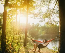 Dag, regenjas: het zomerse weer staat voor de deur