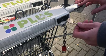 Avec ce tour, vous n'aurez plus jamais besoin d'une pièce de monnaie pour un panier d'achat !