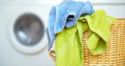 Ruwe handdoeken na een paar keer wassen? Op deze manier blijven ze zacht!