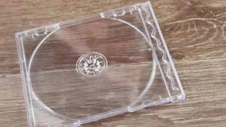 Hast du noch lose CD-Hüllen rumliegen? Du wirst nicht erraten was du damit alles praktisches machen kannst!
