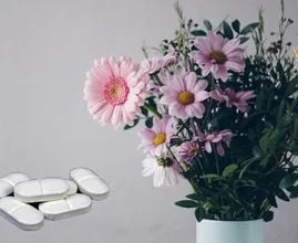 Waarom je een aspirine in het water van je bos bloemen moet doen