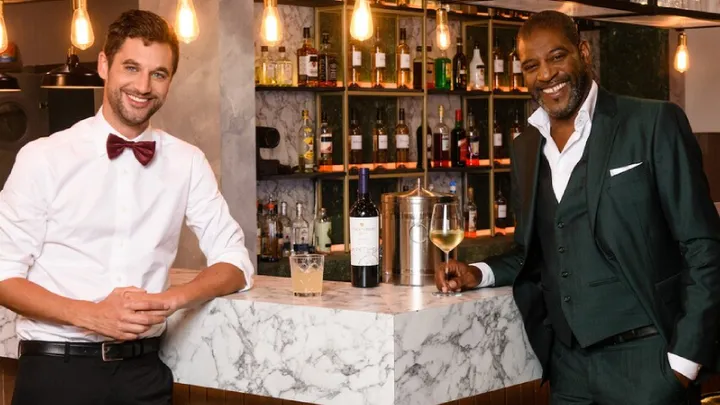 Hierom zien we geen dronken kandidaten bij First Dates