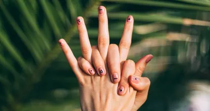 Nagelbijters opgelet: zo slecht is het voor je gezondheid