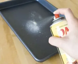 Kauf dir eine Dose Backspray für 2 Euro und du wirst all das damit machen können!
