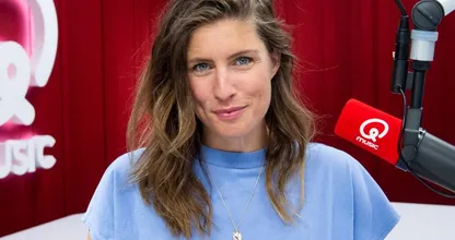 Oh nee: Marieke Elsinga naar het ziekenhuis voor jeukprobleem