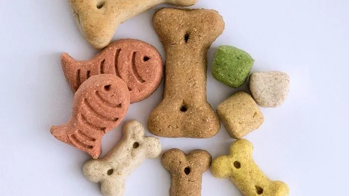 Wissen was drin ist: Hunde Leckerlis zum Selberbacken.