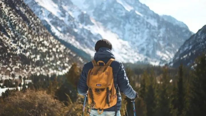 Boyfriend: 'I left my girlfriend behind on top of a mountain'