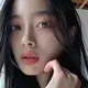 십대들은 더 풍성한 입술을 위해 이 기괴한 트렌드를 시도합니다.