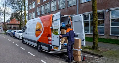 Steeds meer klachten over verdwenen 'niet-thuis' briefjes van PostNL