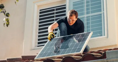Zonnepanelen gaan minder geld opleveren, maar blijven lonen