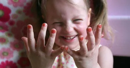 Kinderen en nagellak, no way! Maar daar is een oplossing voor bedacht!