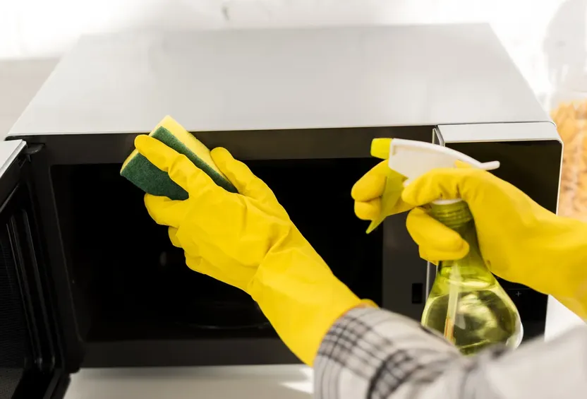Deze magnetrontruc maakt schoonmaken makkelijker, maar let op deze waarschuwing