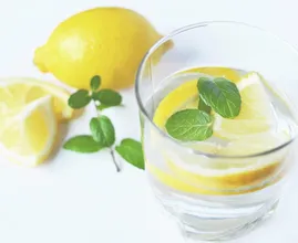 Drinking lemon water on an empty stomach has amazing benefits! Did you know?