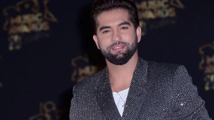 Vous ne devinerez jamais avec qui Kendji Girac partage sa vie