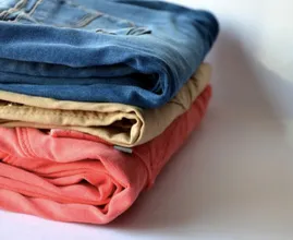 "It's better to wash you clothes inside out": true or false? We've got the answer!