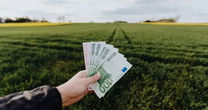 Miljoenen werknemers krijgen vakantiegeld niet uitbetaald dit jaar