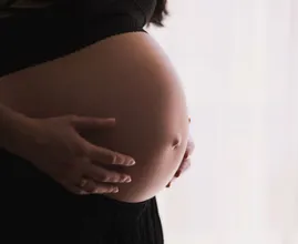 8 Dinge die schwangere Frauen besser nicht tun sollten.