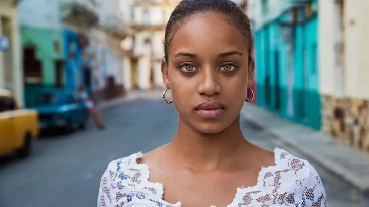30 beautiful women from around the world