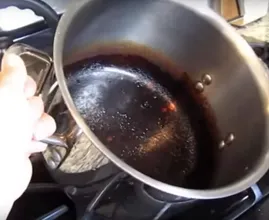 Cleaning burnt pots or pans is super easy if you use THIS trick!