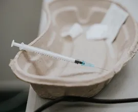 Piek in vaccinatiesnelheid: waarom het nu opeens zo hard gaat