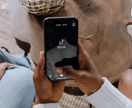 Consumentenbond eist 1.5 miljard euro van TikTok voor schenden privacy