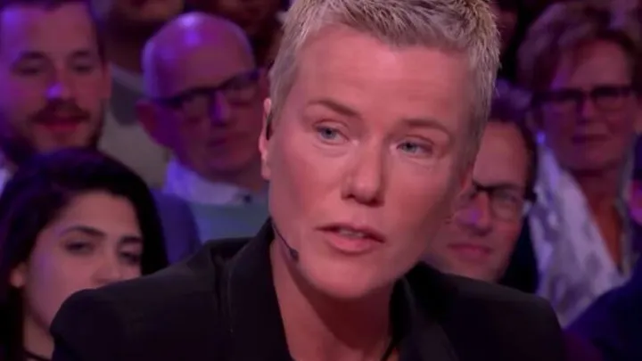 Politiewoordvoerder Ellie Lust slaat een heel nieuw carrièrepad in en wij zijn enthousiast!