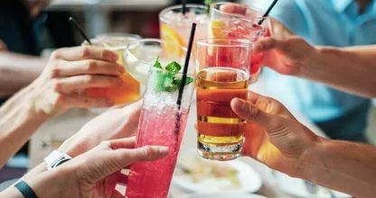 ダイエット中に避けるべき7つの最悪な飲み物
