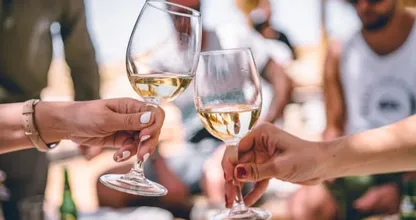 Onderzoekers beweren: 'Alcohol met mate drinken is nog steeds schadelijk'