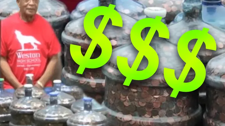 This man saved up his change for 45 years; the final amount will amaze you!