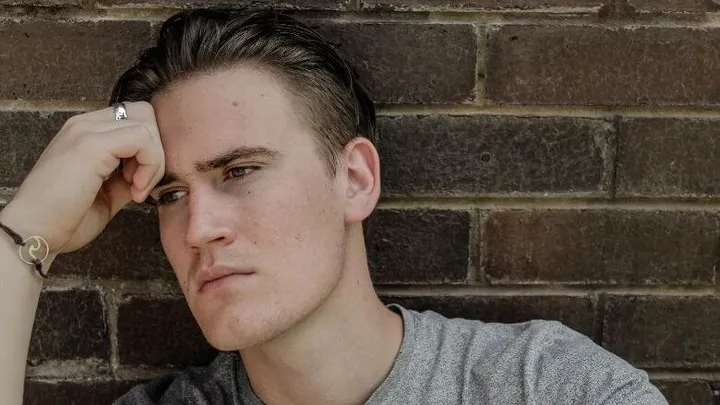 Man talks about a feud between his mother and his girlfriend: "I want her to try harder for my mother"