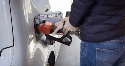 Wéér een record: Nederlandse benzineprijs nu 2,10 euro per liter