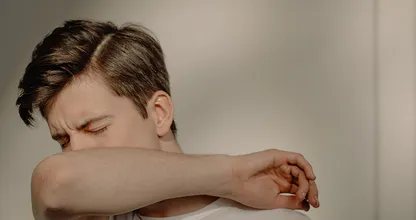 Geen corona? Dit kan ook de oorzaak zijn van je keelpijn