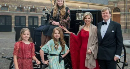 Prachtig! Dit zijn de nieuwe staatsieportretten van Willem-Alexander en Máxima