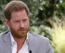 Prins Harry blikt terug: 'Mijn leven was een nachtmerrie'