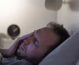 Researchers found a 'golden hour' for bedtime, and it's surprisingly specific