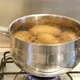 Génial : avec ce tour, vos pommes de terre seront cuites deux fois plus vite.