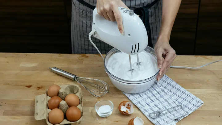 Dit is hoe je met een föhn je baksels kunt redden